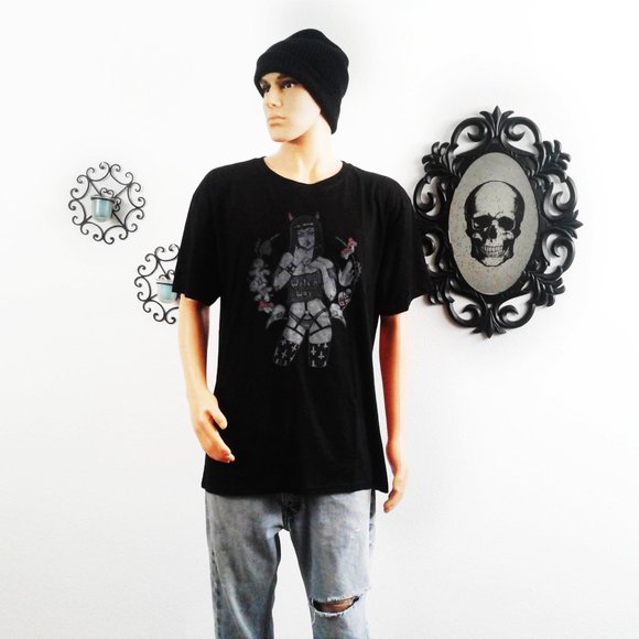 Witch Way Printed Shirt - Picture 2 of 4